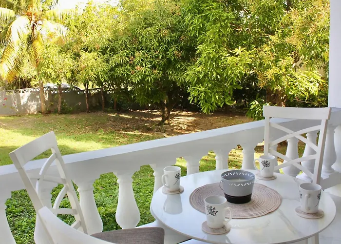 Apartment Serene Getaway-newly Renovated Spacious 2 Bedrooms 2 Baths